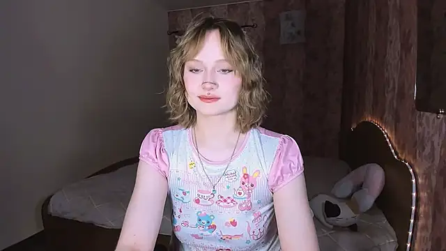 Snapshot of MariaMango chatting on April 18, 2026, 8:42 pm MariaMango online show from April 18, 2026, 8:42 pm