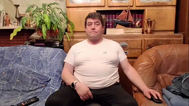 Snapshot of sympatrique chatting on January 18, 2026, 5:28 pm sympatrique online show from January 18, 2026, 5:28 pm