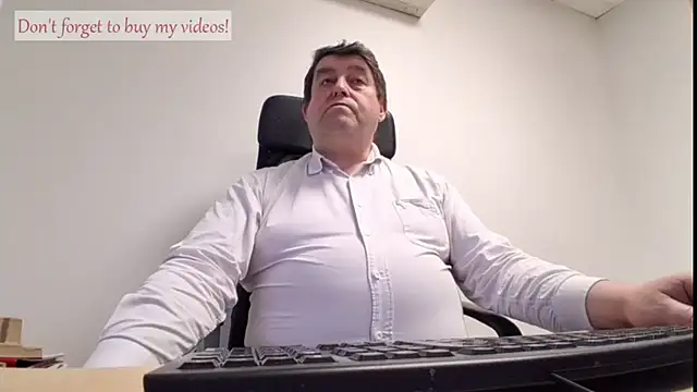 Snapshot of sympatrique chatting on February 12, 2026, 4:46 pm sympatrique online show from February 12, 2026, 4:46 pm