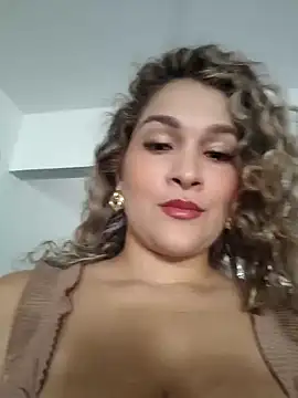 Sara smiiith211 online show from January 4, 2025, 9:52 pm