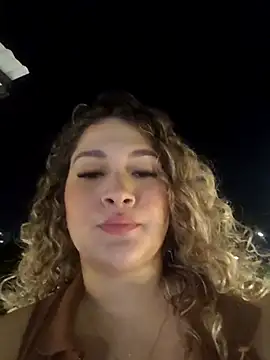 Sara smiiith211 online show from October 30, 2025, 12:12 am