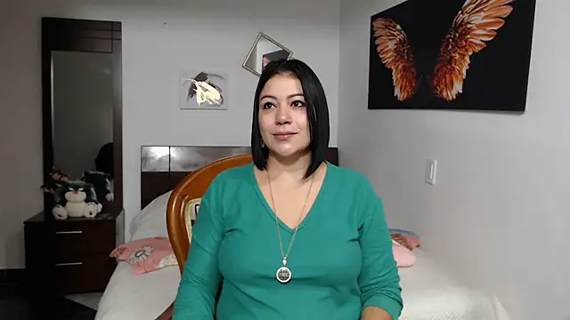 EmilyPeytonn online show from March 18, 2025, 10:46 am