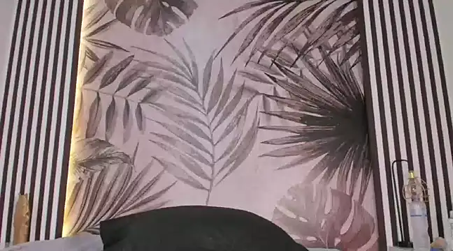 Samaantha-White online show from January 25, 2025, 11:55 am