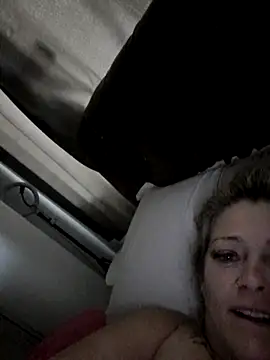 Snapshot of marcialoira chatting on October 14, 2025, 11:22 am marcialoira online show from October 14, 2025, 11:22 am