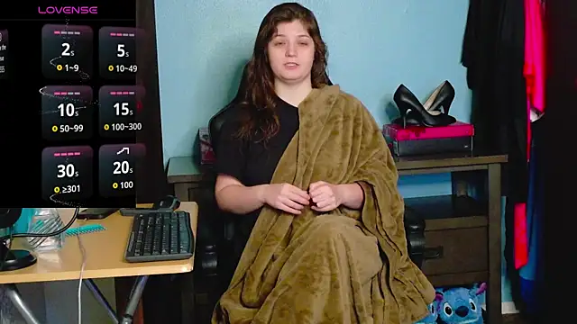 TreeJeanne online show from November 17, 2025, 2:17 am