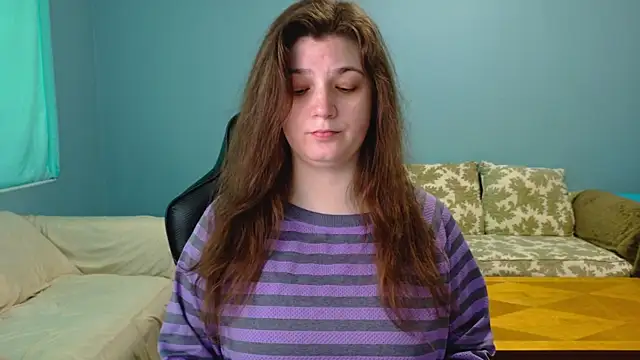 TreeJeanne online show from April 17, 2026, 7:39 pm