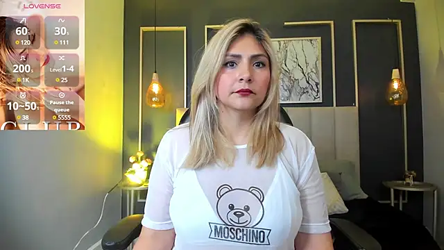 Snapshot of Melanie_silver_ chatting on February 20, 2025, 9:53 pm Melanie silver online show from February 20, 2025, 9:53 pm