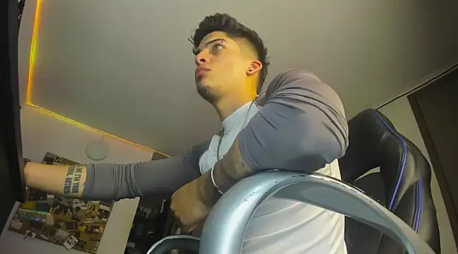 charlie hotxxx online show from December 28, 2024, 3:15 am