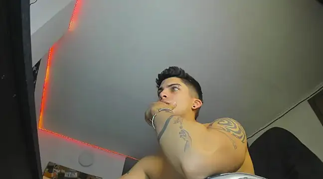 charlie hotxxx online show from March 23, 2025, 1:42 am