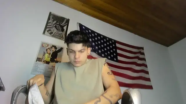 charlie hotxxx online show from November 6, 2025, 2:34 am