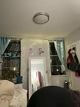 Snapshot of sylviahhh chatting on March 24, 2026, 2:38 am sylviahhh online show from March 24, 2026, 2:38 am