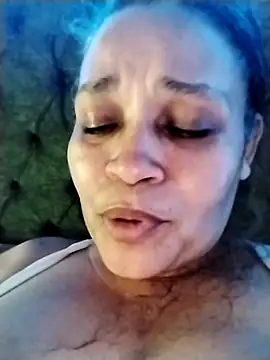 Snapshot of Alma_Sexyy chatting on March 4, 2026, 12:27 am Alma Sexyy online show from March 4, 2026, 12:27 am