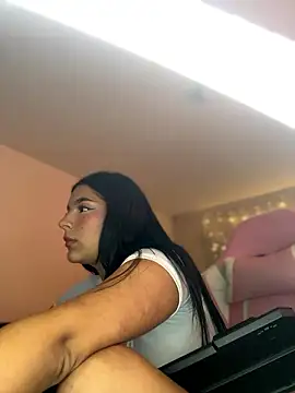 AntonellaRosse  online show from December 3, 2024, 8:27 am