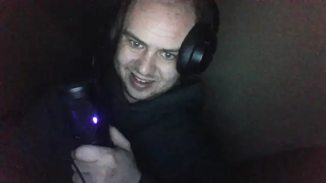 Snapshot of Kushalakalez chatting on February 9, 2026, 5:00 am Kushalakalez online show from February 9, 2026, 5:00 am