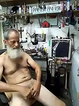 Danialanon online show from October 4, 2025, 4:10 am