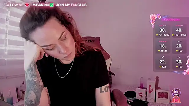 Domina Deivis online show from March 12, 2025, 1:08 pm