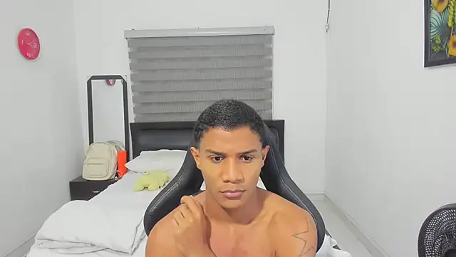 Snapshot of corzoethan chatting on February 14, 2026, 11:12 pm corzoethan online show from February 14, 2026, 11:12 pm