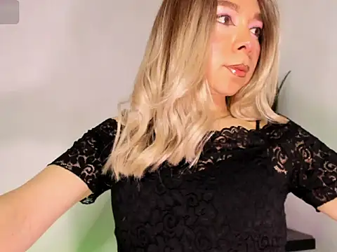 Snapshot of victoria_qq chatting on October 25, 2025, 8:36 pm victoria qq online show from October 25, 2025, 8:36 pm