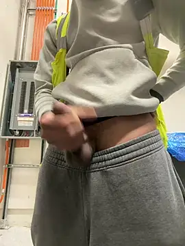 Snapshot of studftl chatting on January 6, 2026, 3:38 pm studftl online show from January 6, 2026, 3:38 pm