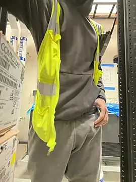 Snapshot of studftl chatting on February 3, 2026, 3:39 pm studftl online show from February 3, 2026, 3:39 pm