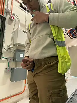 Snapshot of studftl chatting on March 5, 2026, 4:47 pm studftl online show from March 5, 2026, 4:47 pm