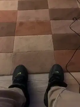 Snapshot of footsy35 chatting on February 9, 2026, 11:20 pm footsy35 online show from February 9, 2026, 11:20 pm