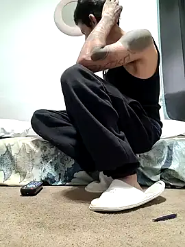 LongDickZee562 online show from November 12, 2025, 7:31 am