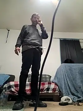 LongDickZee562 online show from December 19, 2025, 9:05 am