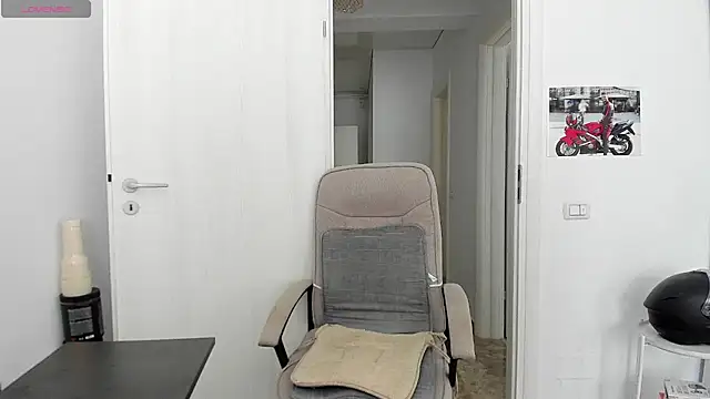 ZackFraser online show from July 1, 2026, 6:48 am