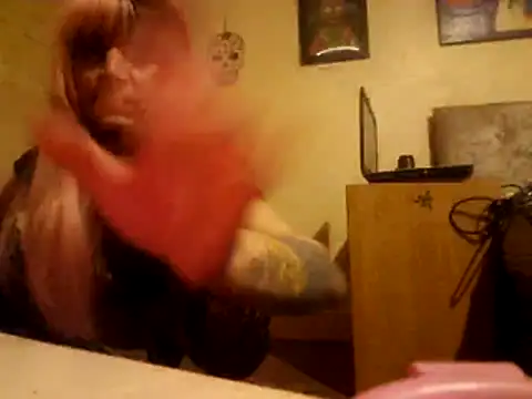 Snapshot of Savzybiggape chatting on March 8, 2026, 7:50 pm Savzybiggape online show from March 8, 2026, 7:50 pm