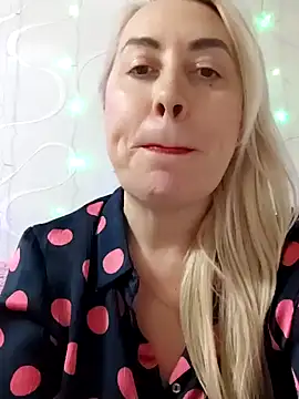 HotJanet online show from January 8, 2025, 4:33 pm