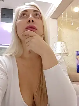 HotJanet online show from January 27, 2025, 5:04 pm