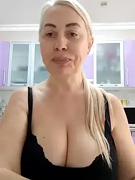 HotJanet online show from February 2, 2025, 12:13 pm