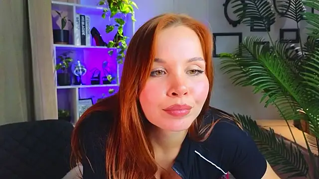 Snapshot of Lina-hill chatting on January 17, 2026, 1:05 pm Lina-hill online show from January 17, 2026, 1:05 pm