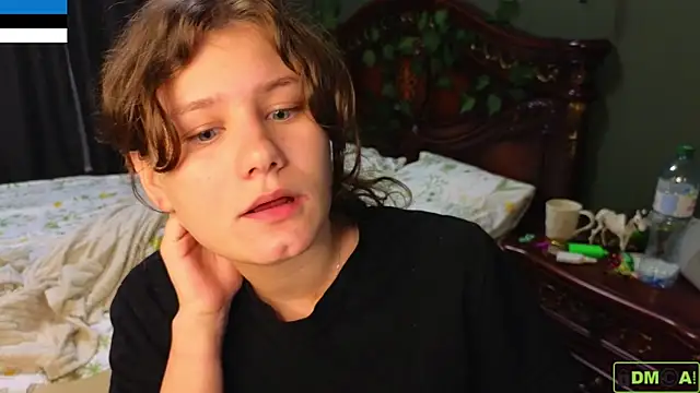 Snapshot of Charlotte_wow chatting on October 31, 2025, 5:14 pm Charlotte wow online show from October 31, 2025, 5:14 pm