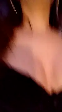 Snapshot of Luna_Kitanna chatting on January 30, 2025, 10:08 pm Luna Kitanna online show from January 30, 2025, 10:08 pm