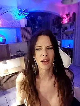 Snapshot of Luna_Kitanna chatting on March 22, 2025, 3:41 am Luna Kitanna online show from March 22, 2025, 3:41 am