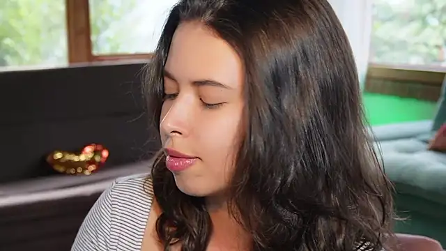 Snapshot of Kozzy_ chatting on February 13, 2026, 8:49 pm Kozzy online show from February 13, 2026, 8:49 pm