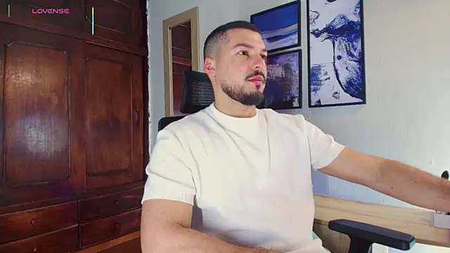 HenryBenso online show from November 15, 2025, 10:01 am