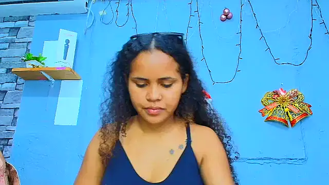 Snapshot of makena18 chatting on January 4, 2025, 12:49 pm makena18 online show from January 4, 2025, 12:49 pm