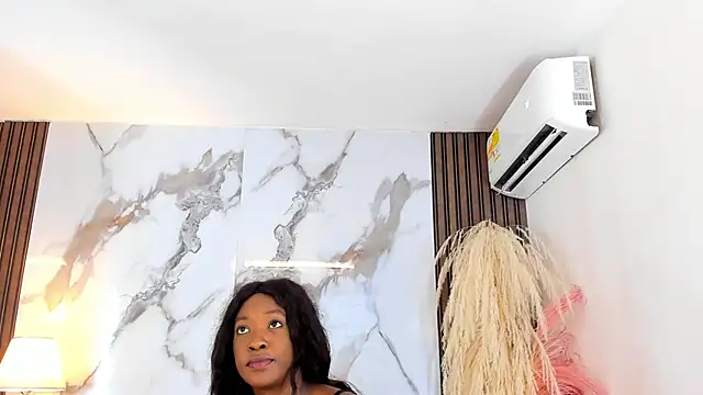 aidaadams online show from February 13, 2025, 11:50 am