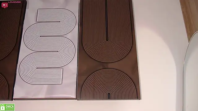 aidaadams online show from March 26, 2026, 11:27 am