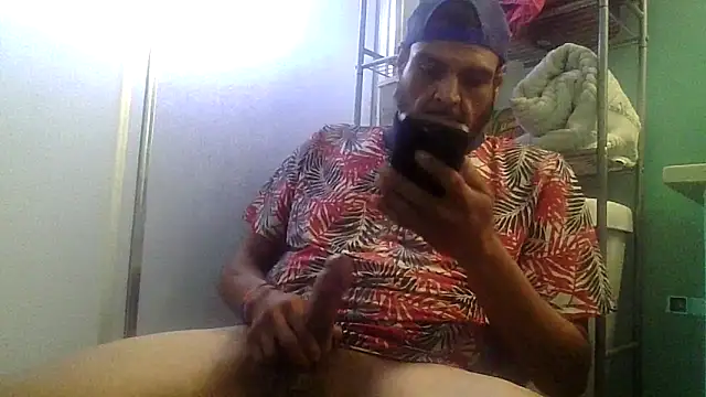 Snapshot of MrDickUdown24_7 chatting on February 11, 2026, 6:35 pm MrDickUdown24 7 online show from February 11, 2026, 6:35 pm