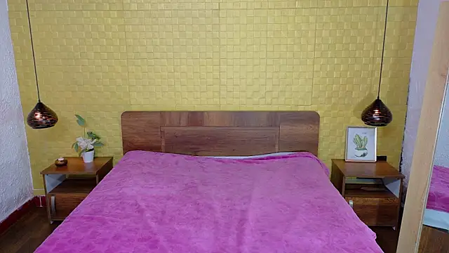 Mrs booty online show from February 28, 2025, 1:47 pm