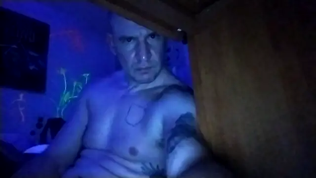 Snapshot of Ajhustler1@xh chatting on October 18, 2025, 10:05 am Ajhustler1xh online show from October 18, 2025, 10:05 am