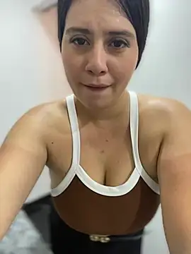 Snapshot of Natalia_Cleark09 chatting on February 5, 2026, 7:51 pm Natalia Cleark09 online show from February 5, 2026, 7:51 pm