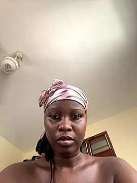 Snapshot of t-Booty_risky_ chatting on December 18, 2025, 7:36 am t-Booty risky online show from December 18, 2025, 7:36 am