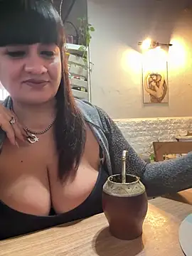 Sensualmente333 online show from June 9, 2026, 12:28 pm