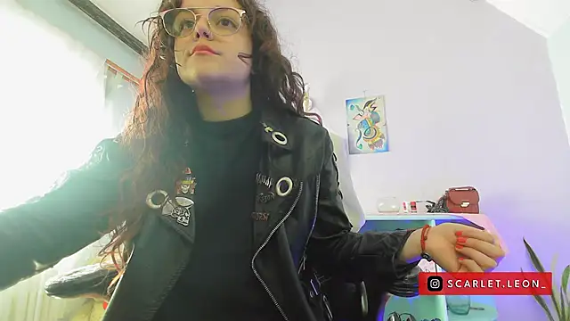 Snapshot of Scarletleon77 chatting on January 16, 2025, 2:30 pm Scarletleon77 online show from January 16, 2025, 2:30 pm