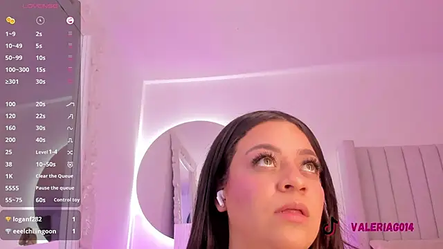 sarah-bonneth online show from February 16, 2025, 7:16 pm